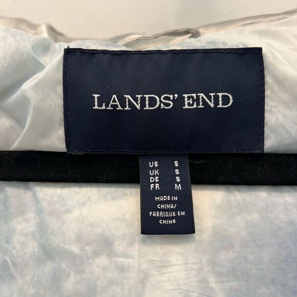 Land’s End Puffer Vest - Picture 7 of 7